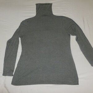 Halogen 1X Layering Turtleneck Body Snug Stretch Fabric Gray EUC 1st Layer